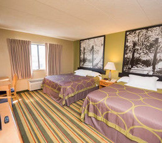 Super 8 by Wyndham Frederick