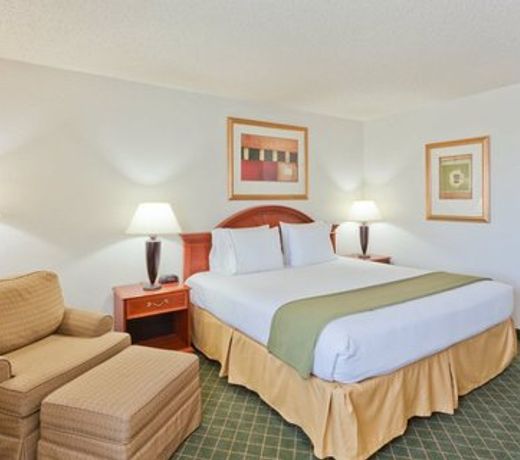 Country Inn & Suites by Radisson, Frederick, MD