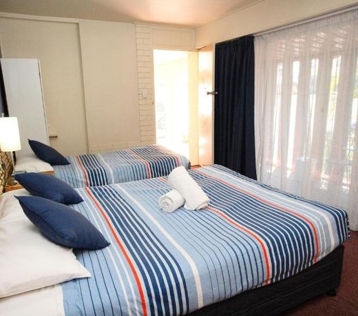 Bundaberg Coral Villa Motor Inn