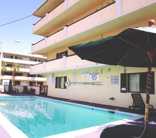 Happy Holiday Motel