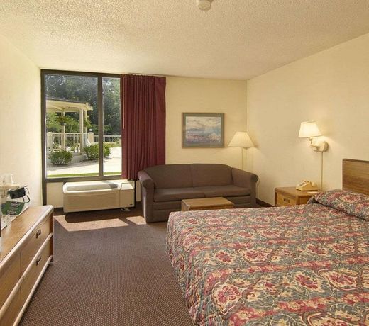 Days Inn by Wyndham Myrtle Beach