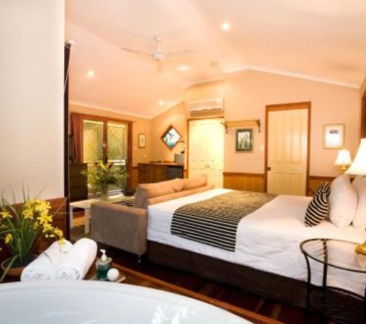 Amore On Buderim Rainforest Cabins