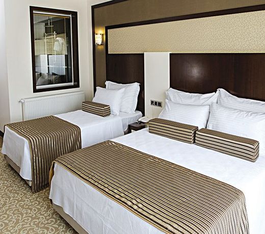 Lavin Hotel