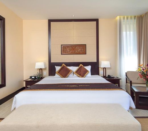 Golden Sand Resort & Spa