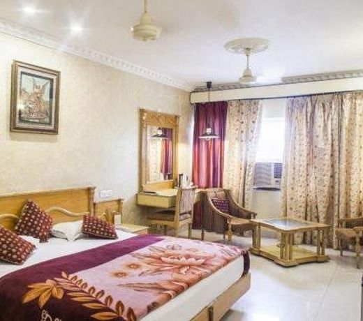 Hotel City Heart Residency