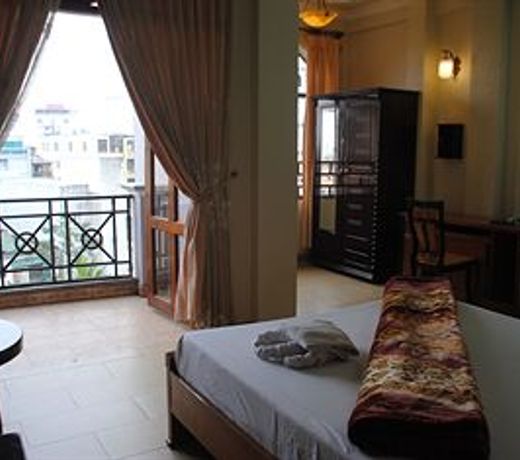 Sunny B Hotel