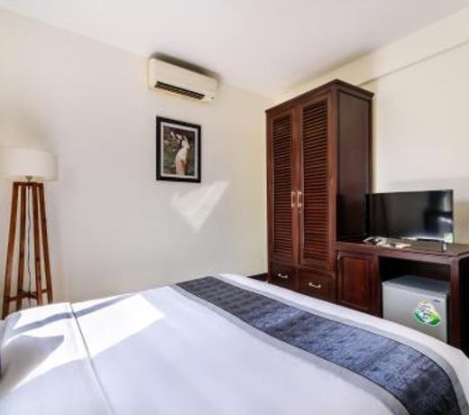 Baly Hotel