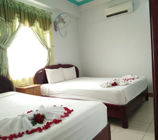 Valentine Hotel