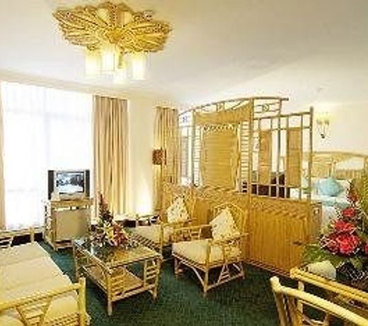 Silk Path Grand Hue Hotel & Spa