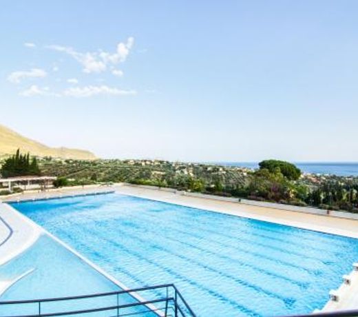 Torre Artale Hotel & Residence