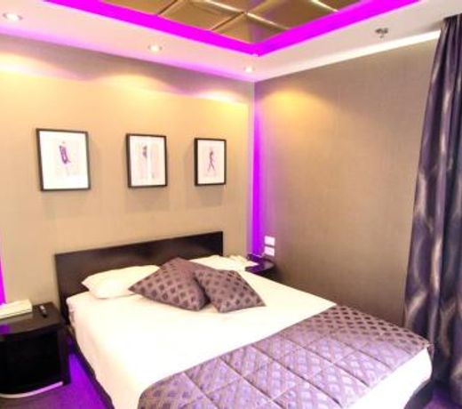 Golden Walls Hotel