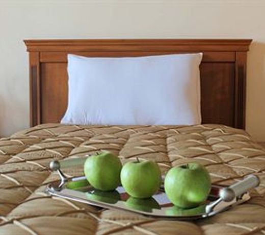 Famissi Eden Hotel