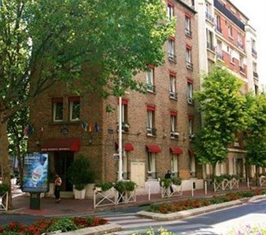 Hotel Sixteen Paris Montrouge