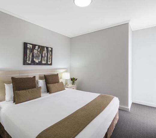Oaks Brisbane Festival Suites