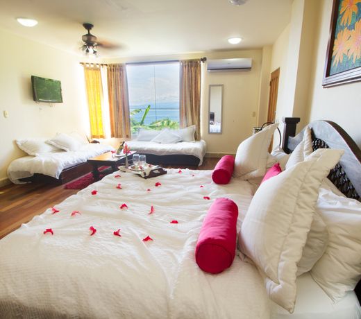 Issimo Suites (Adults Only)