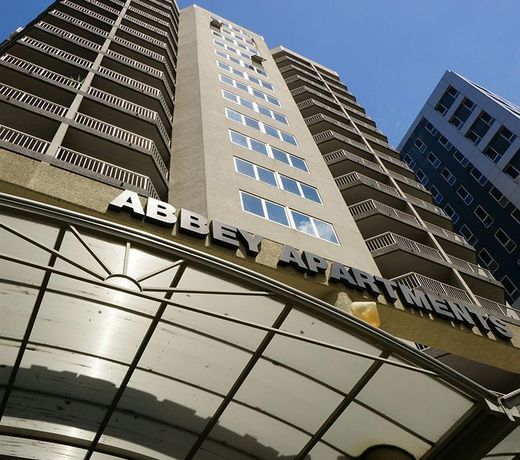 Abbey On Roma Hotel & Apartments