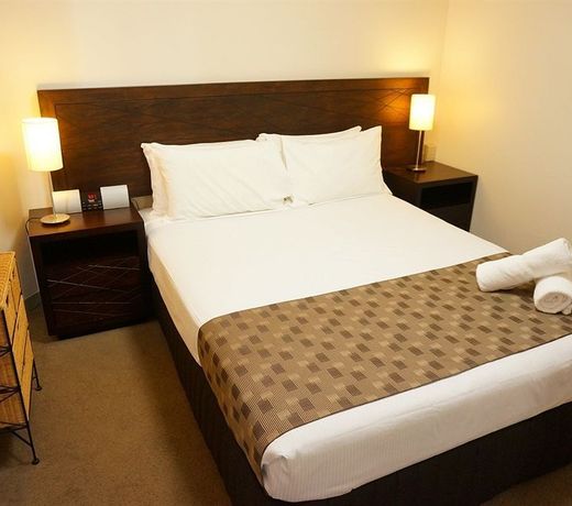 Abbey On Roma Hotel & Apartments