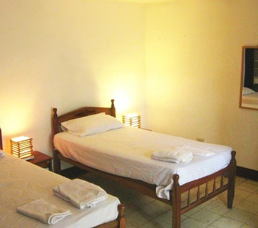 Hostal MALINCHE LEON