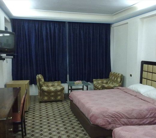 New MerryLand Hotel