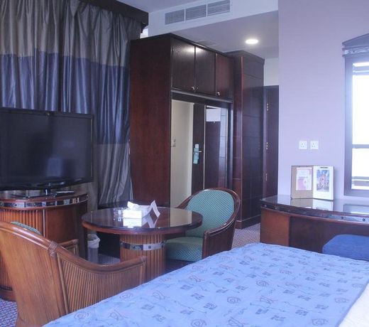 Le Vendome Hotel