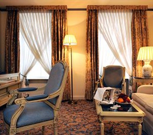 Grand Palace Hotel