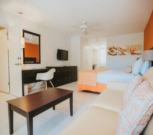 Talk of the Town Beach Hotel & Beach Club by GH Hoteles