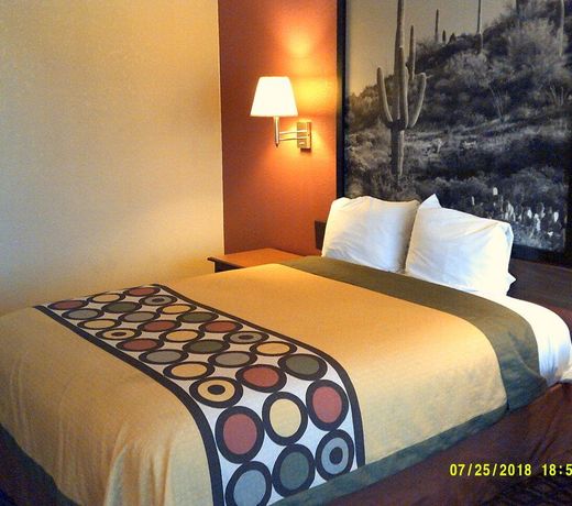 Super 8 by Wyndham Tucson Downtown Convention Center