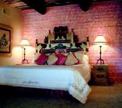 HACIENDA DEL DESIERTO BED & BREAKFAST
