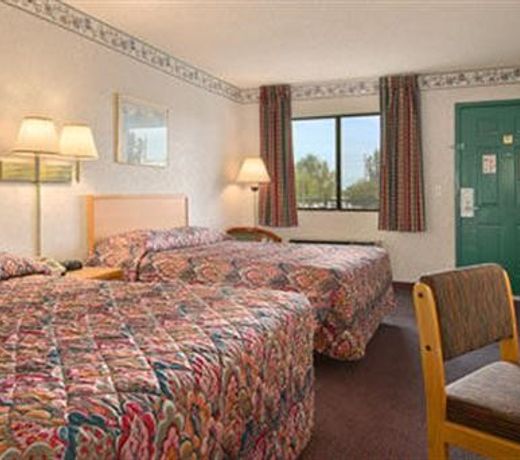 Super 8 by Wyndham Tucson/Grant Road Area AZ