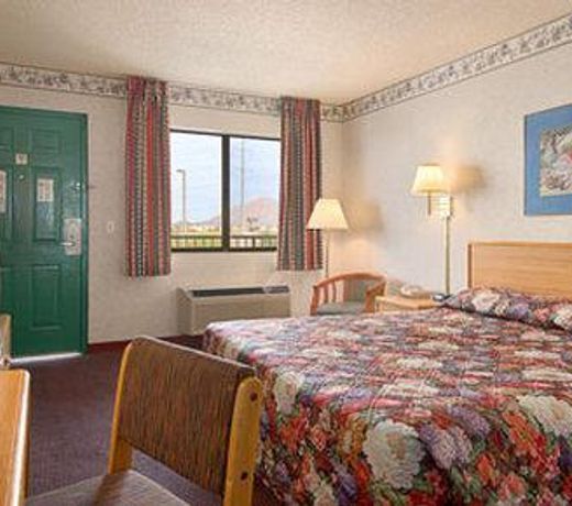Super 8 by Wyndham Tucson/Grant Road Area AZ