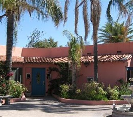 THE JOESLER HISTORIC INN "LA POSADA DEL VALLE"