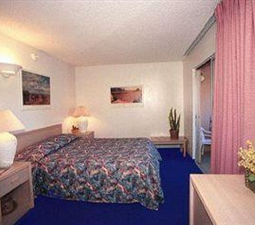 FLAMINGO SUITES TUCSON