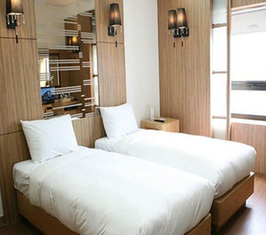 Charis Hotel