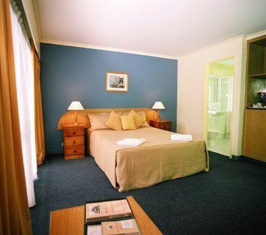 Mt Ommaney Hotel Apartments