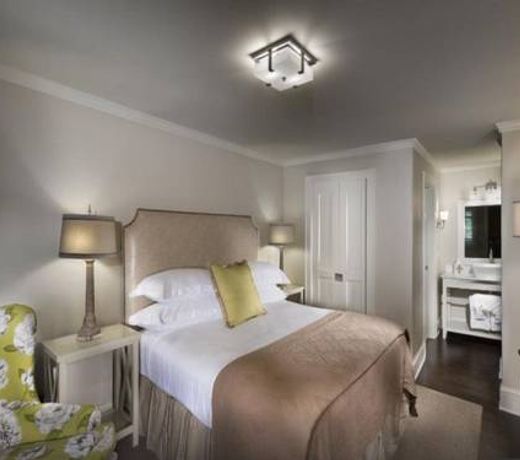 200 Main by Old Edwards Hospitality