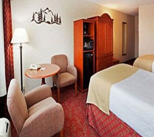 Holiday Inn Asheville East, an IHG Hotel