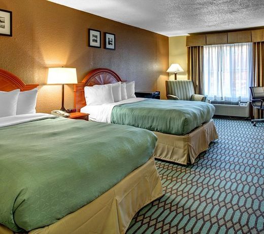 Country Inn & Suites by Radisson, Asheville Downtown Tunnel Road, NC