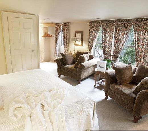 North Lodge on Oakland Bed and Breakfast