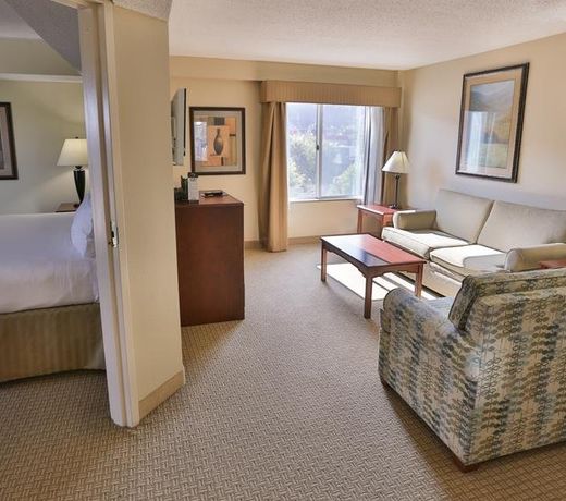 Holiday Inn Express & Suites Asheville Downtown, an IHG Hotel