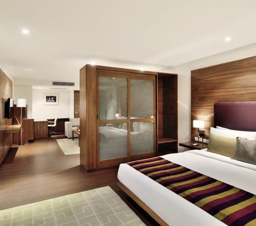 Radisson Blu Plaza Hotel Hyderabad Banjara Hills