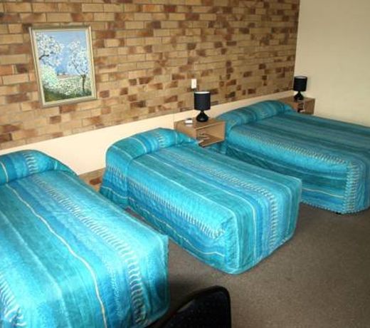 Lancaster Court Motel
