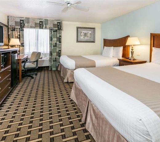 Baymont by Wyndham Arlington At Six Flags Dr