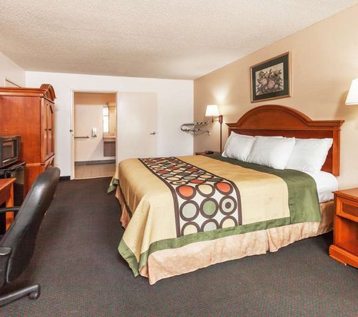 Super 8 by Wyndham Arlington East