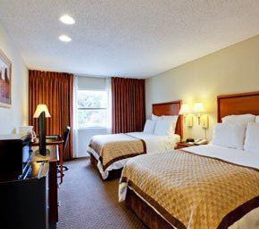 Hawthorn Suites by Wyndham Arlington