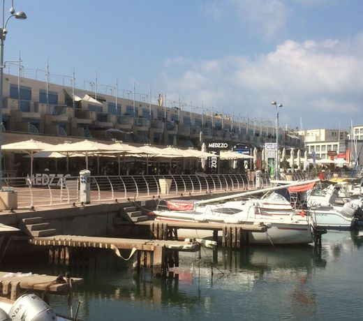 Nomi Suites Marina Herzelia