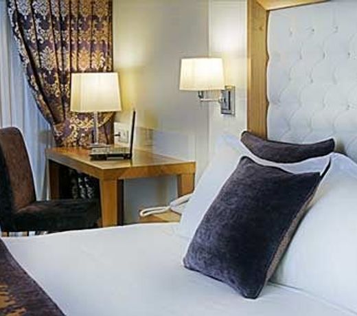 Tugcu Hotel Select
