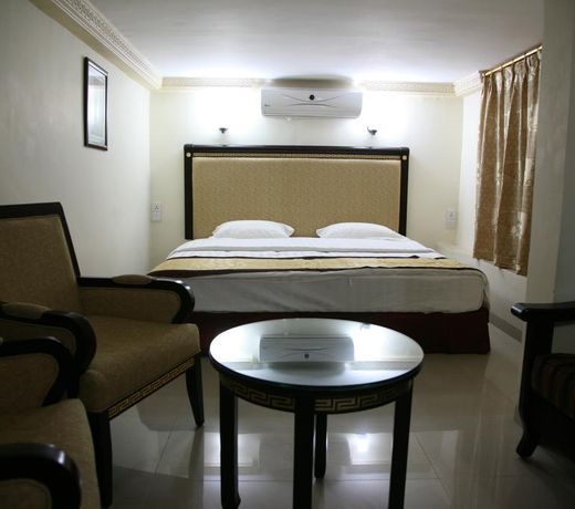 Cedar Hotel