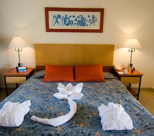 Marina Plaza Hotel Tala Bay
