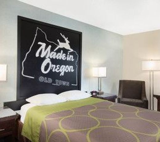 Super 8 by Wyndham Eugene/Springfield