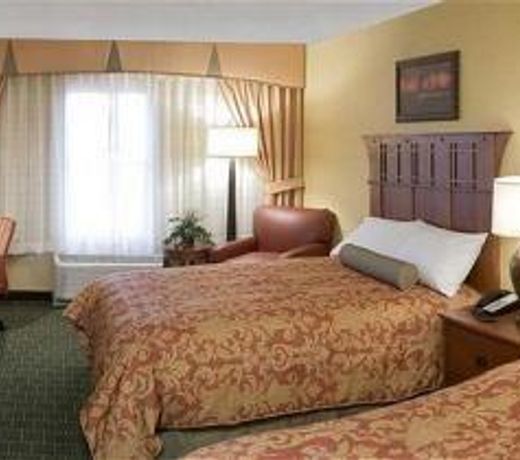 The Q Hotel & Suites
